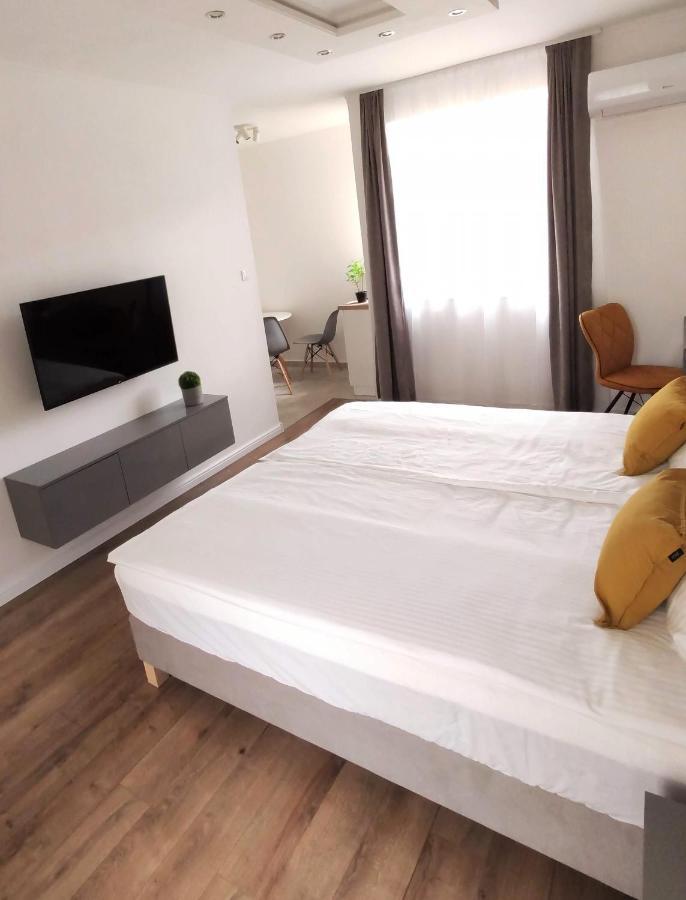 Helena Studio Apartman Siófok Exterior foto